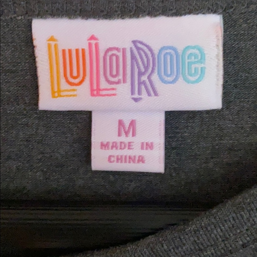 LuLaRoe Randy Tee - Picture 4 of 5